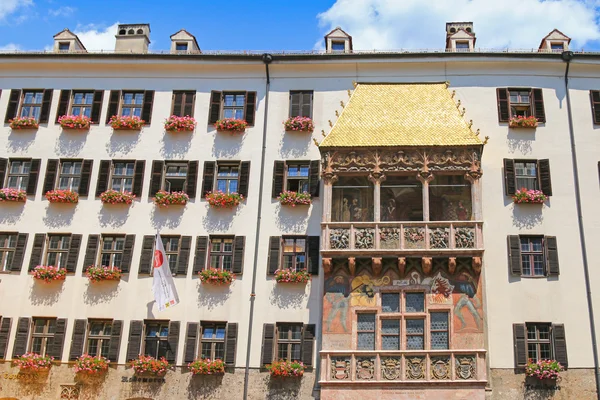 Golden Roof (Goldenes Dachl) in Innsbruck, Austria — Stock Photo, Image