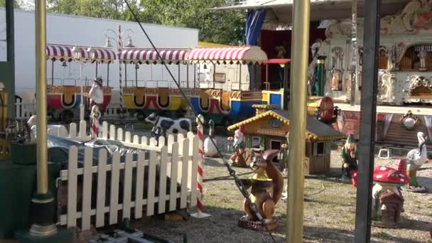 Lente Festival Deggendorf, spoorweg voor kinderen — Stockvideo