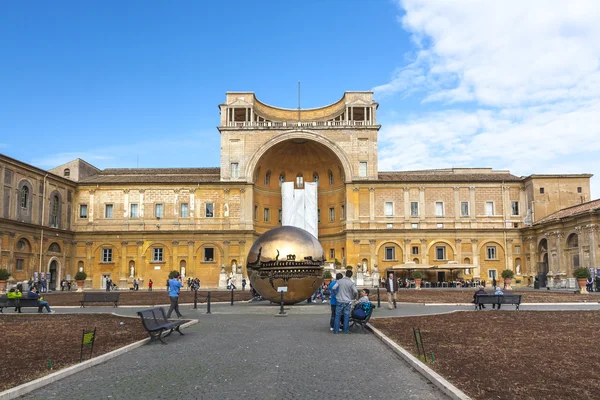 Courtyard of the Vatican Museums — Stock Photo, Image