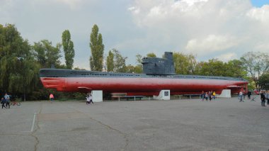 Denizaltı, İkinci Dünya Savaşı 'nda Odessa' nın 411. bataryadan sonra adlandırılan parktaki savunmasında yer aldı..