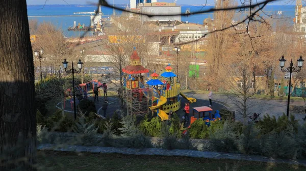 Odessa 'daki İstanbul Parkı' nda çocuk parkı.