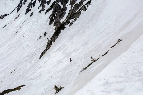 Karlı Dağlarda Karpatlar Shpytzi Snowboard Serbest Kayak Yapmak — Stok fotoğraf