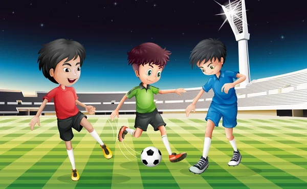 Joueurs de football jouant au ballon sur le terrain la nuit — Image vectorielle
