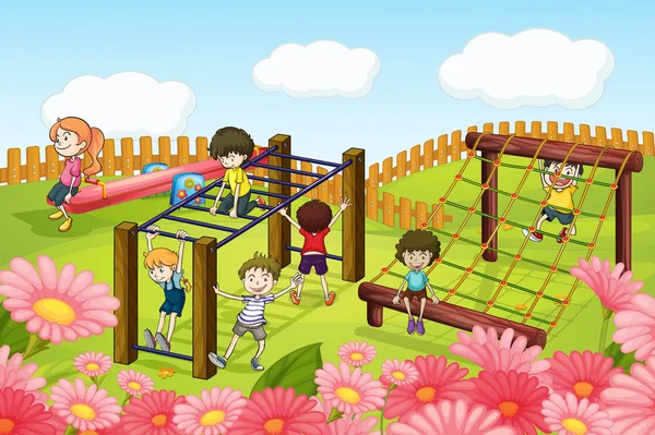 Spelende kinderen in de speeltuin — Stockvector