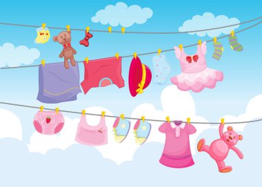 Gökyüzü arkaplan resimli giysiler asılı