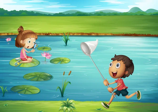 Menino e menina brincando na lagoa —  Vetores de Stock