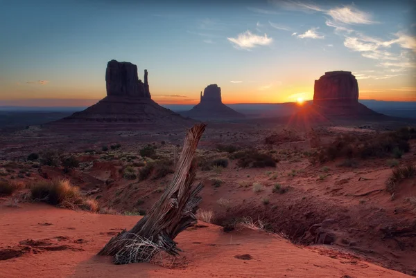 Reggel a Monument Valley. Utah. — Stock Fotó