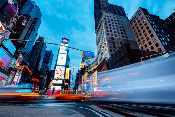 Flatiron Building crosswalk. — Stock Photo, Image