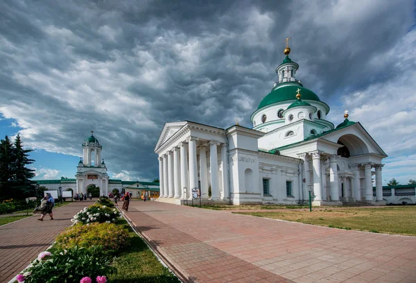 Orthodoxe klooster in Rostov de grote. — Stockfoto