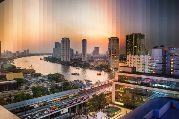 Concepto de tiempo en movimiento. Noche en Bangkok — Foto de Stock