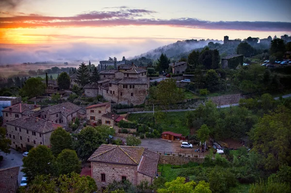 Belo nascer do sol na Toscana — Fotografia de Stock