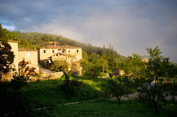 Temprano en la mañana en Toscana — Foto de Stock