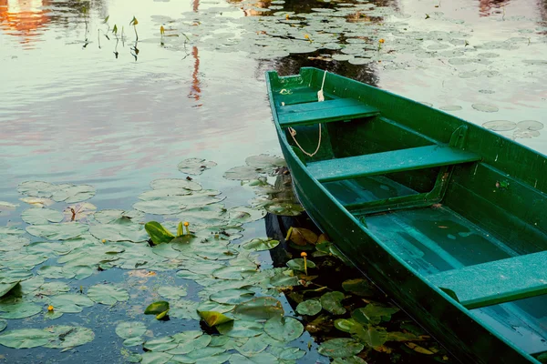 Partie de bateau en bois bleu — Photo