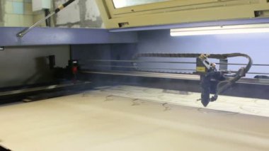 Lazer Kesme Makinesi.