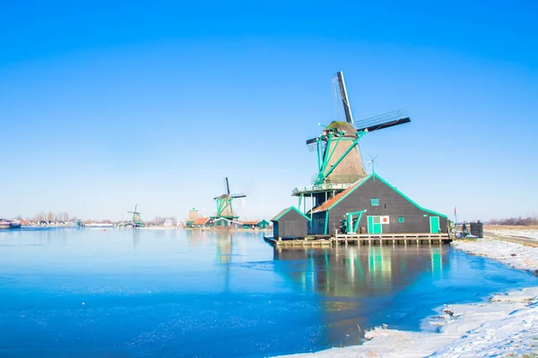 Κάτω Χώρες Χειμώνα Ολλανδικό Χωριό Χειμώνας Vintage Όμορφα Ολλανδικά Σπίτια — Φωτογραφία Αρχείου