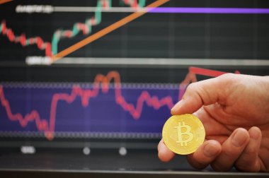Galati, Romanya - 24 Nisan 2021 Altın Bitcoin para birimi Stüdyosu