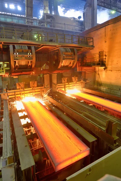 Gas cutting of the hot metal — Stock Photo, Image