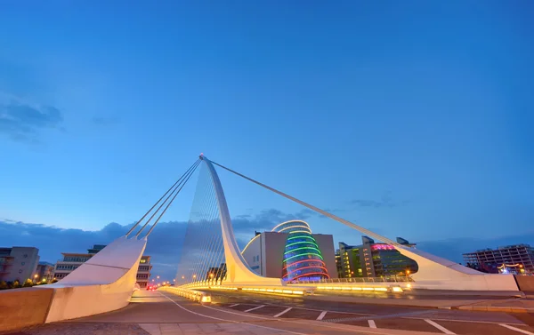 SAMUEL BECKETT BRIDGE — Stock Photo, Image