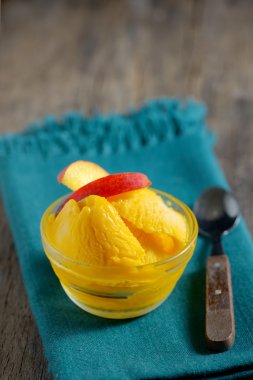 Mango şerbeti bir kâse closeup