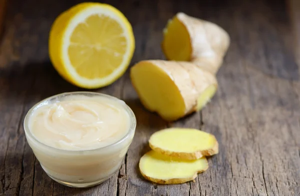 Медовий, лимонний та імбирний — стокове фото