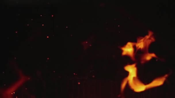 Видео горящего абстрактного огня — стоковое видео
