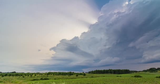 Time lapse of tornado warned supercell storm rolling through the fields in Lithuania, giant rotating wall cloud — ストック動画