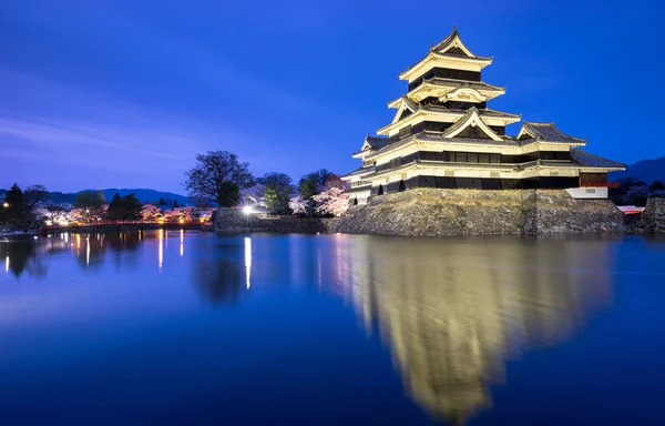 Matsumoto burg im frühling, nagano, japan — Stockfoto