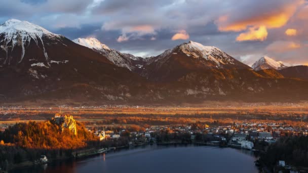 Timelapse Aerial View Bled Castle Julian Alps Sunrise Slovenia — Stock video