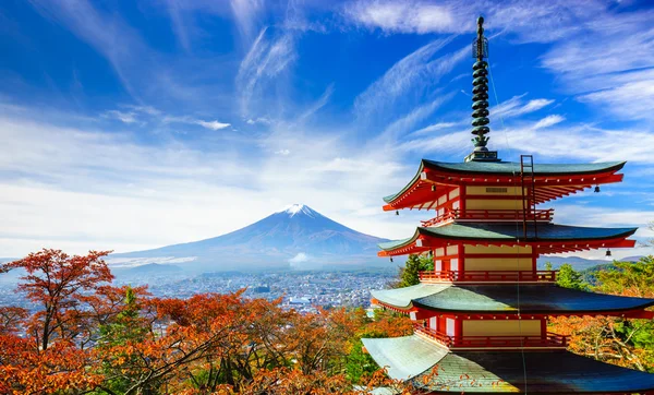 与 Chureito 宝塔，吉田，日本富士山 — 图库照片