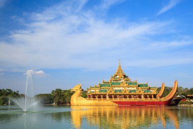 Karaweik Sarayı, Yangon, Myanmar 
