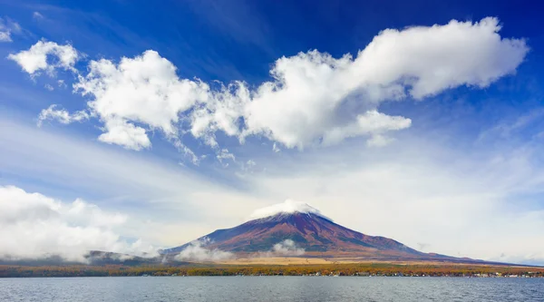 Mt.Fuji a tó Inoval, Yamanashi, Japán — Stock Fotó