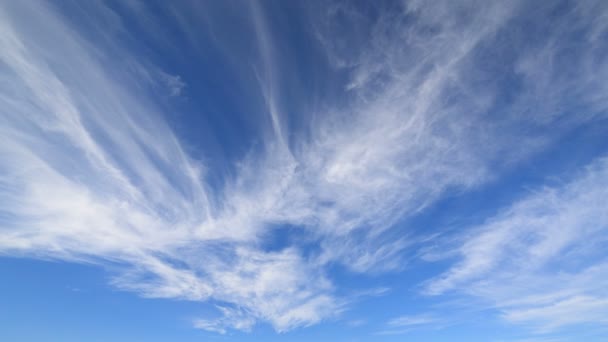 4K Timelapse de la nube en movimiento (gran angular Shot ) — Vídeo de stock