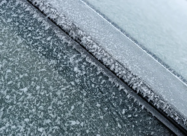 Donmuş araba penceresi, buz gibi buz cam arka plan doku — Stok fotoğraf