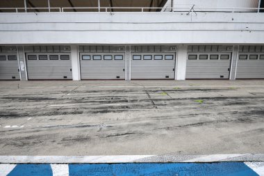 Auto-motor speedway garaj