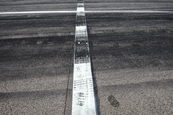 Vista da pole position em uma pista de corrida . — Fotografia de Stock