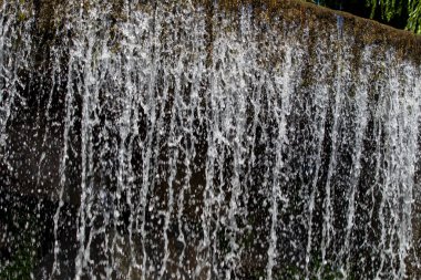 Parktaki şehir şelalesi