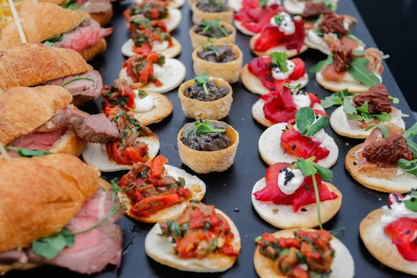 Catering sandwiches op het evenement — Stockfoto