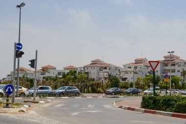 İsrail. Tel Aviv 'de. 15 Nisan 2015. Şehir sokaklarının ve şehir hayatının manzarası. 