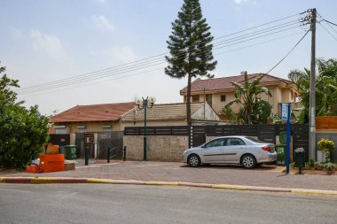 İsrail. Tel Aviv 'de. 15 Nisan 2015. Şehir sokaklarının ve şehir hayatının manzarası. 