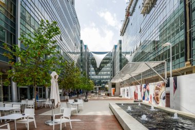 İsrail. Tel Aviv 'de. 15 Nisan 2015 'te. VIP konaklama yeri. Pahalı konutlar. 