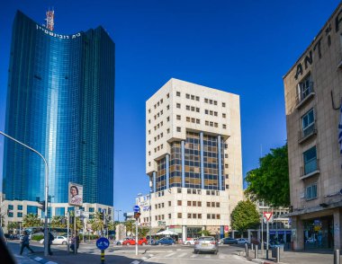 İsrail. Tel Aviv 'de. 15 Nisan 2015 'te. Rubinstein Binası İsrail 'in Tel Aviv şehrinde ünlü bir gökdelendir.. 