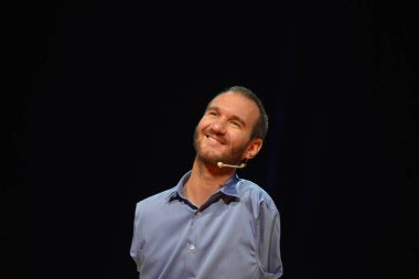 MINSK, BELARUS - 15 Nisan 2016: Minsk 'te ünlü konuşmacı Nick Vuychich. Bir günlük haber