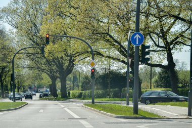 Hamburg. Almanya. - 7 Mayıs 2016, şehir tatili. Şehir şenlikleri. Turistler ve eğlence türleri.