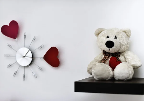 Zegar z serca na ścianie — Zdjęcie stockowe