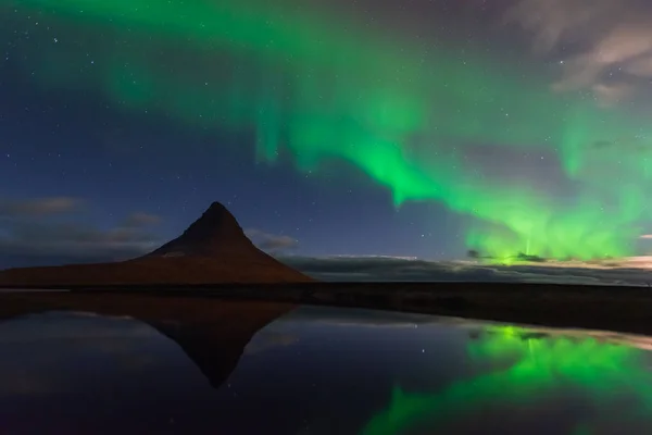 Severní Světla Islandu Krajina Plná Kp5 Aurora Borealis Úžasná Noční — Stock fotografie