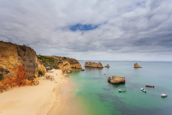 Wspaniała Plaża Wschodzie Słońca Algarve Południu Portugalii Jest Miejscem Wypoczynku — Zdjęcie stockowe