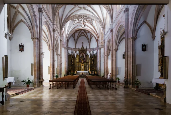 教堂德尔修道院德拉亚松森德卡拉特拉瓦 — 图库照片