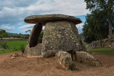 Dolmen El Mellizo