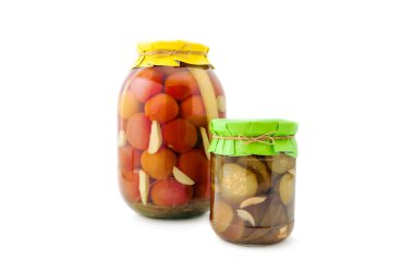 Ev yapımı turşusu domates ve salatalık