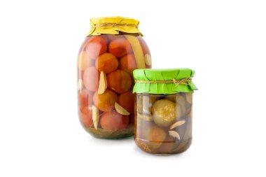 Ev yapımı turşusu domates ve salatalık